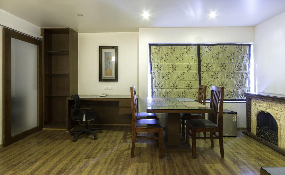 Corporate Stay Пуна Экстерьер фото